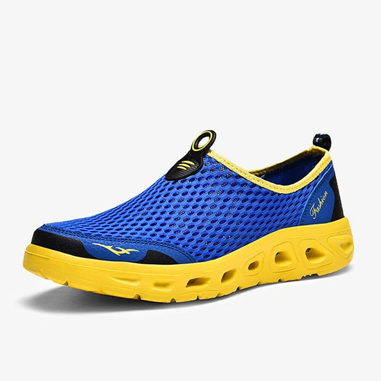 Men honeycomb mesh quick drying beach shoes 2025