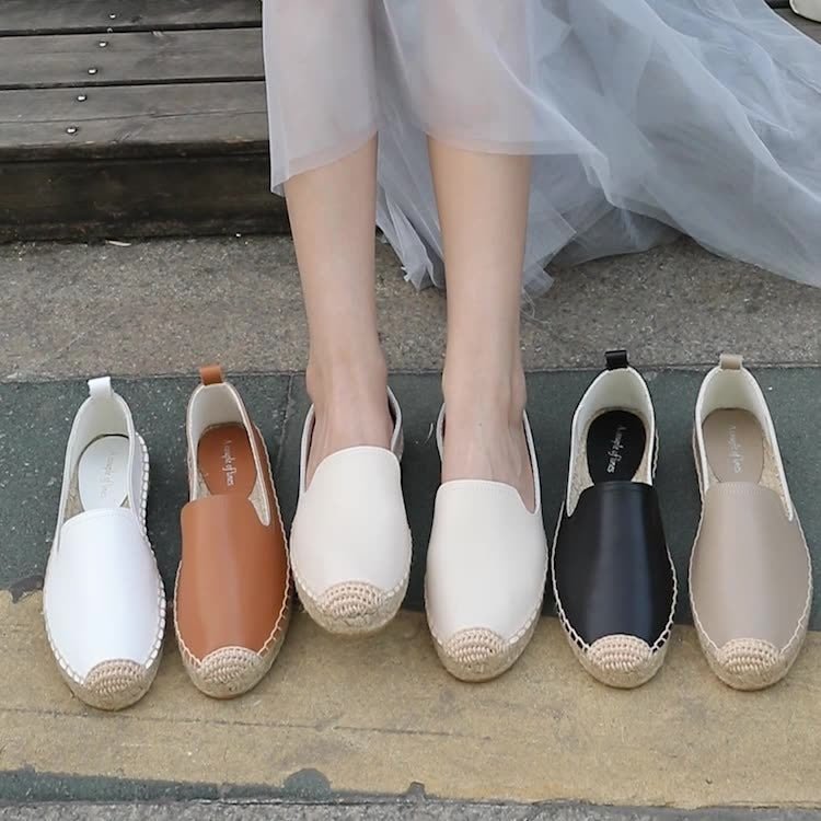Women‘s Strap Line Leather Loafers